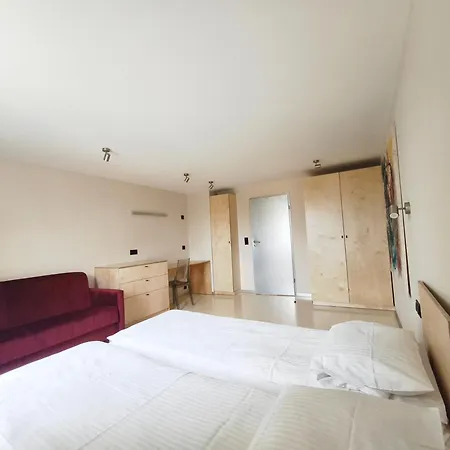 Δωμάτια σε οικογενειακή κατοικία Loft Hause Σόποτ